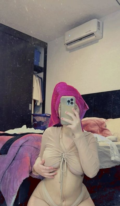 Alexagaytaan best actress images