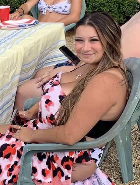 Lauren Risotti star exclusive img