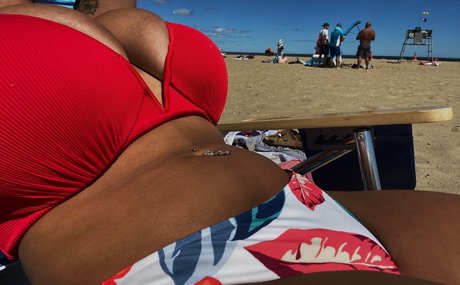 Lauren Risotti star exclusive photo