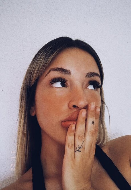 belonly adult star galleries