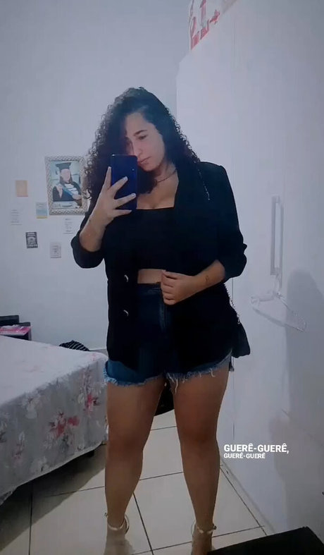 Maria T exclusive star image