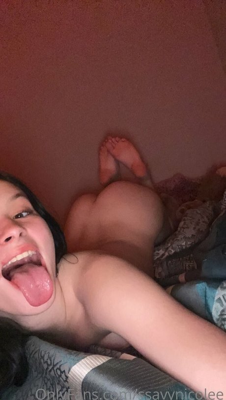 savannah exclusive actress pics