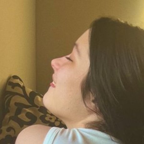 savannah model best picture