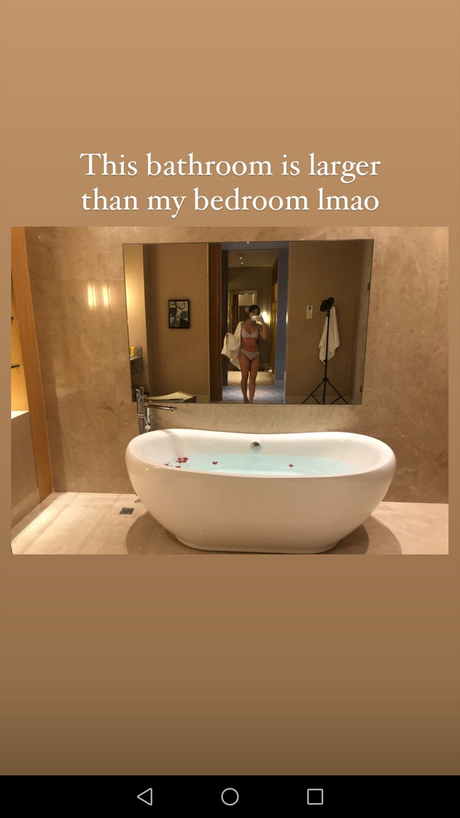 Reakami pornstar exclusive images