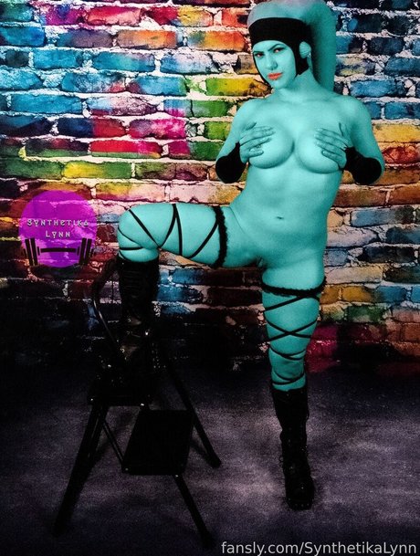 Synthetika Lynn sex actress img