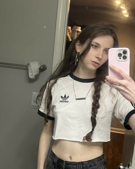 Lillith Xoxo star pic