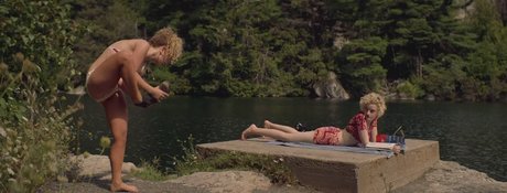 Julia Garner pornstar erotic picture