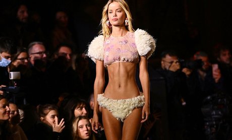 Frida Aasen xxx model galleries
