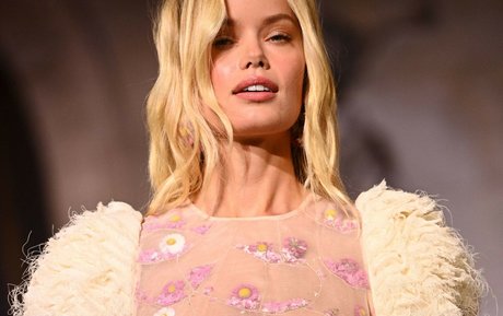 Frida Aasen sex model photos