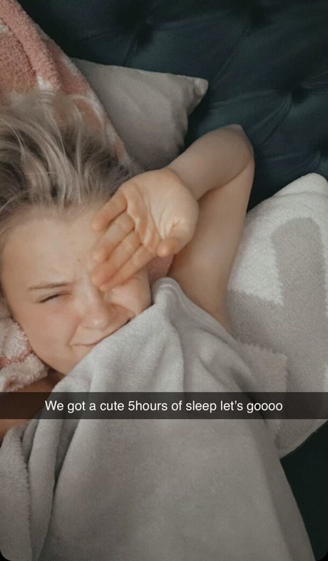 Jojo Siwa nice actress photos