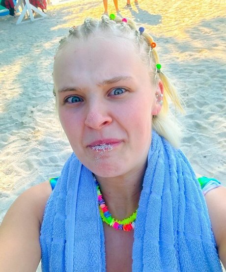 Jojo Siwa pornstar hot photos