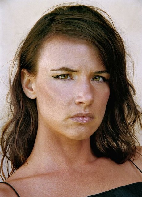 Juliette Lewis beautiful star img