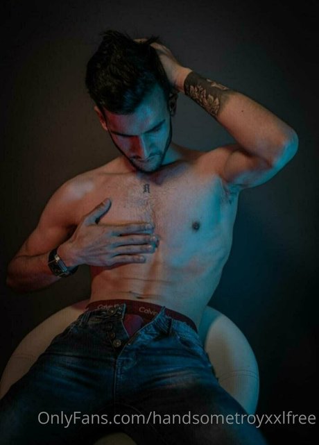 handsometroyxxlfree hot star photos