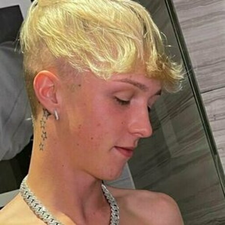 handsometroyxxlfree star pornographic pictures