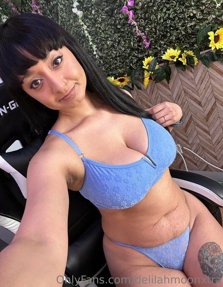 delilahmoonxtra art actress pic