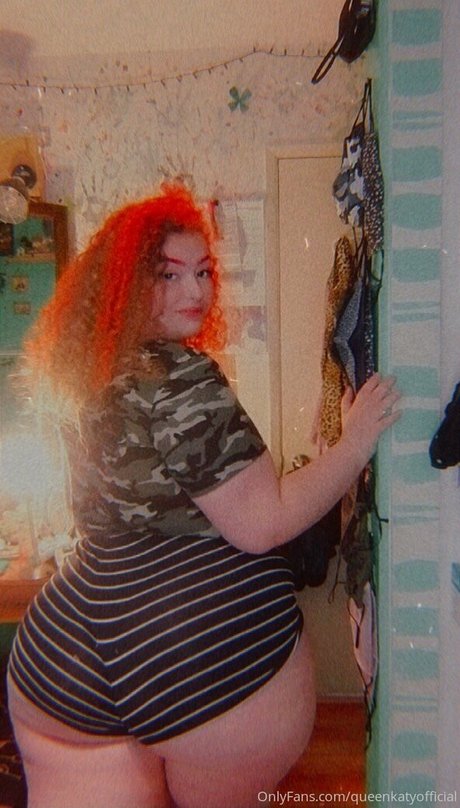 queenkofficial sexy star img