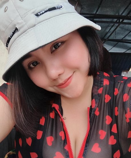 Phiromya Pangyouk model photos