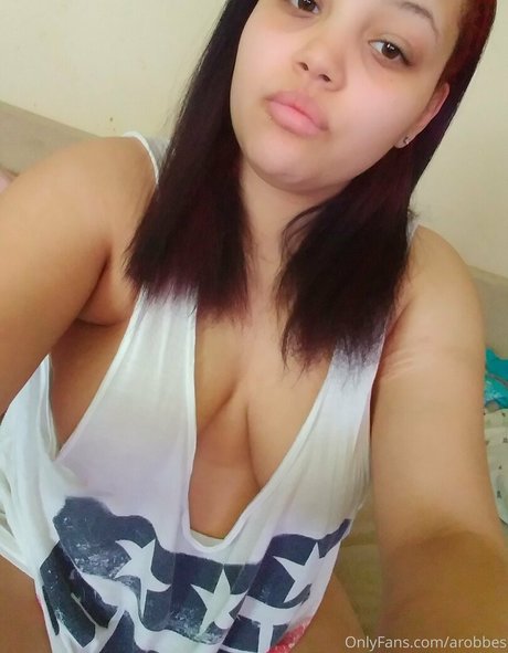 arobbes nudes star galleries