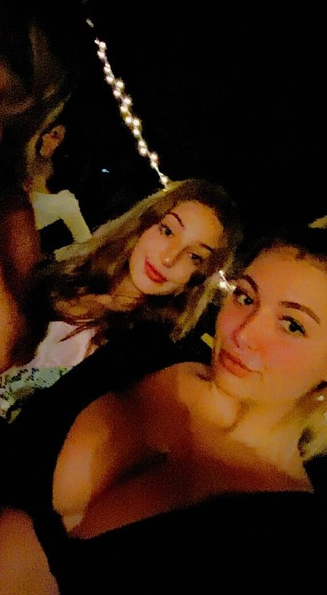 meakelena pornstar naked img