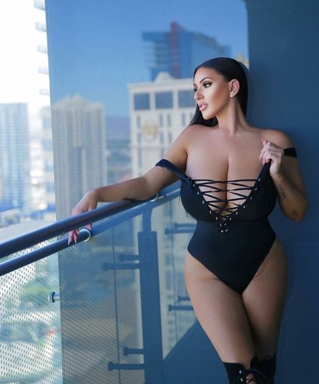 Aspen Winters porn star pic