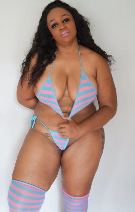 Faye Jackson star erotic img