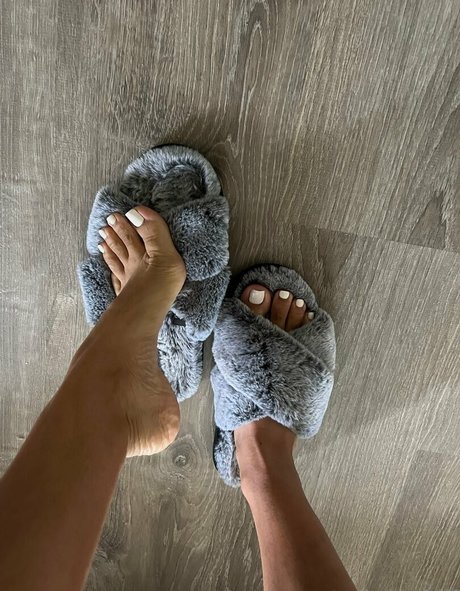 alittleoftiff exclusive actress picture