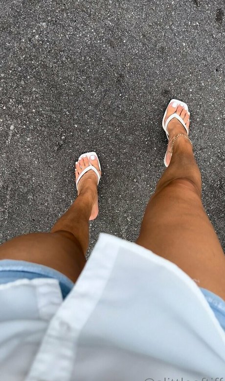 alittleoftiff free pornstar pic