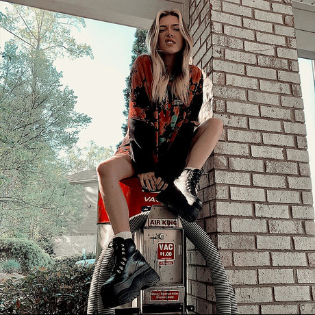 Ohkailno model top pictures