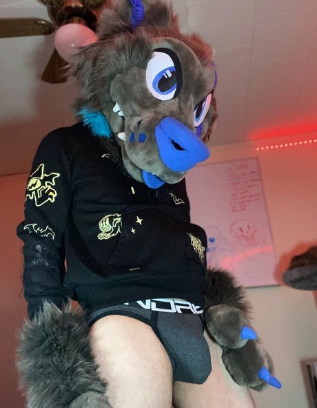 glitchyfur high quality actress img