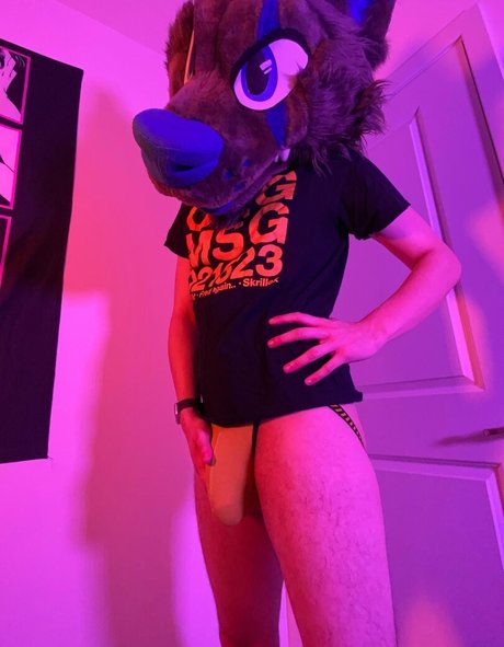 glitchyfur top star image