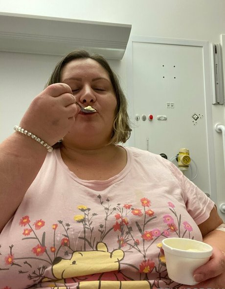 ivannabbw star erotic photos