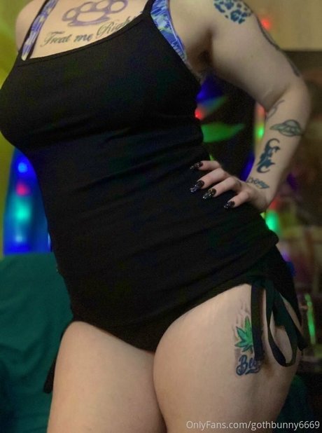 gothbunny6669 nice model archive