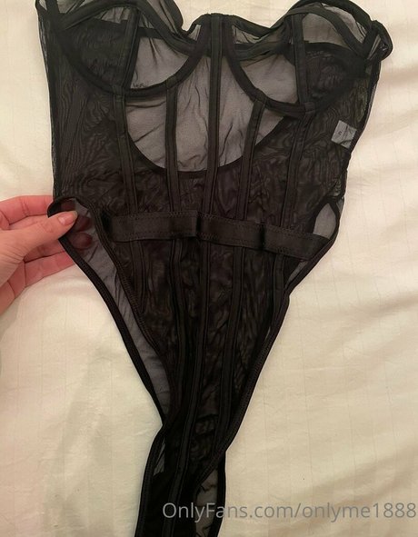 onlyme1888 high quality model image