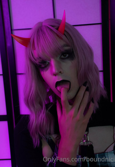 boundnici model sex photos