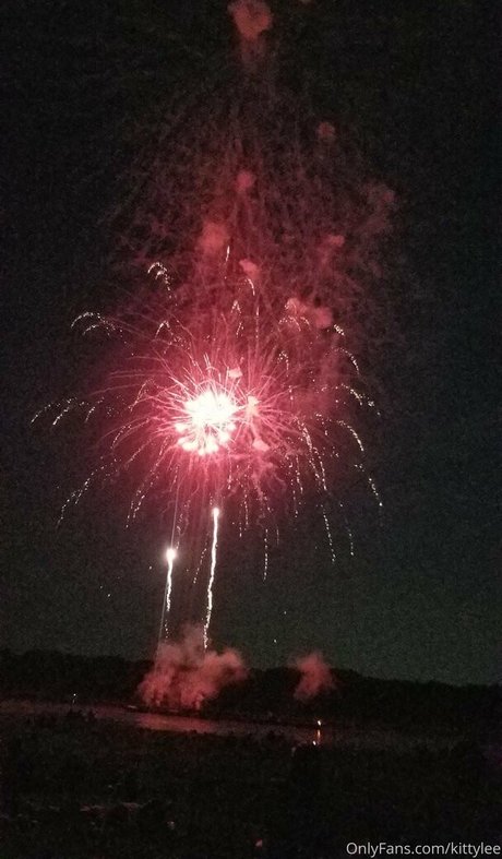 kittylee exclusive pornstar image