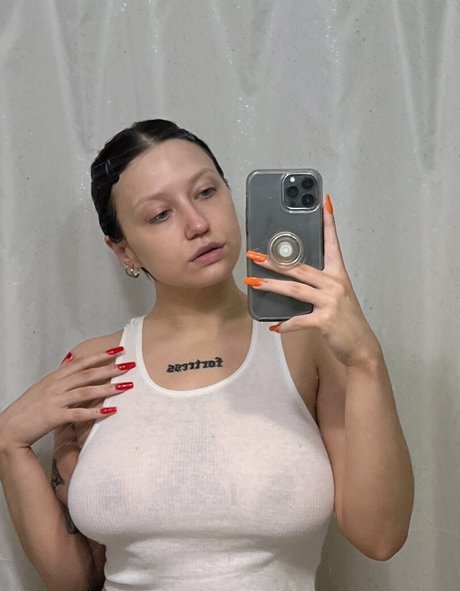 yyentaa nude actress photos