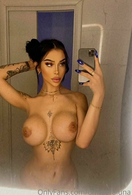 Sara Luna model best photos