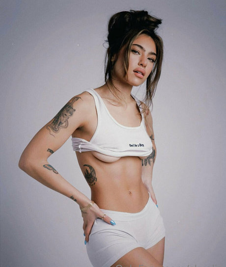 skyelia art actress images