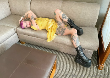 travelswithgrey model pretty gallery