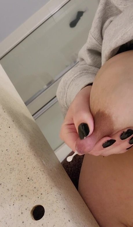 Jee Yung model nudes gallery