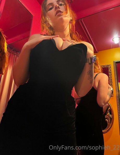 Sophie Harrold model top archive