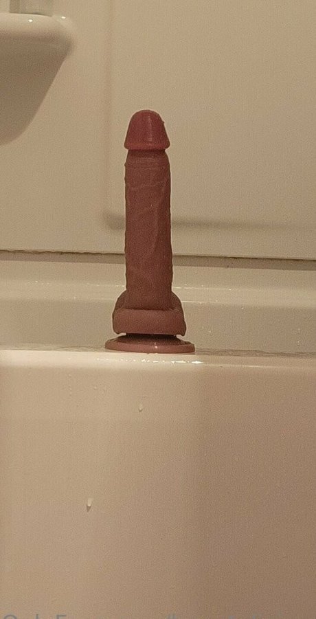 boootylicious95 model naked photos