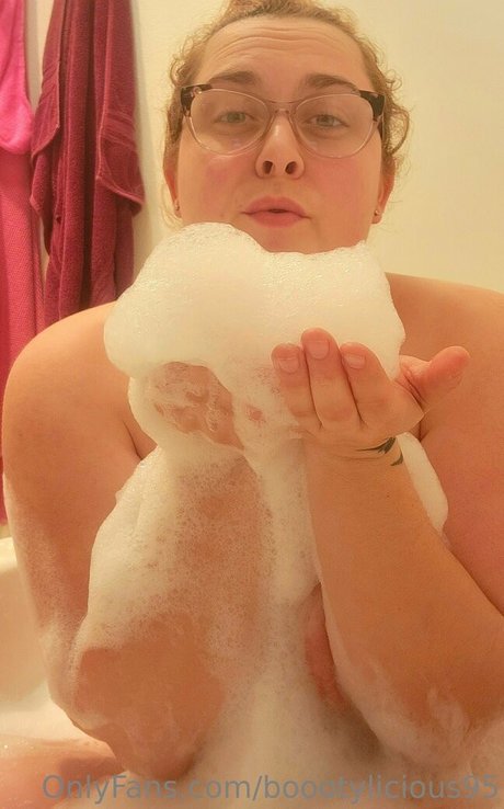 boootylicious95 xxx model galleries