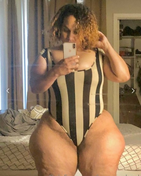 krazyrachael pretty actress pics