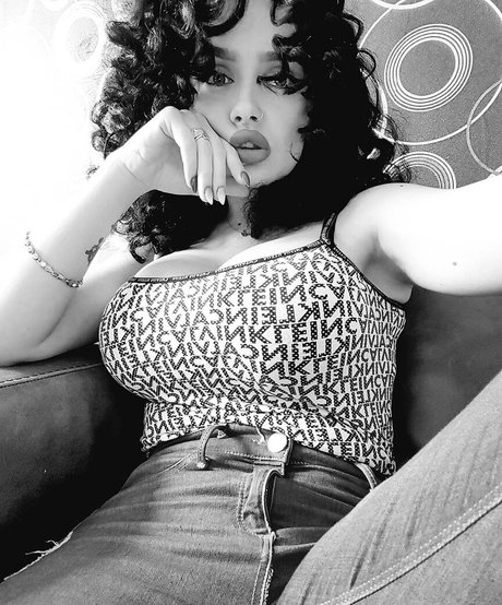 Taliyamilano sex pornstar img