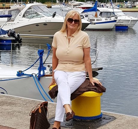 skinny black teen onlyfans free xxx pics