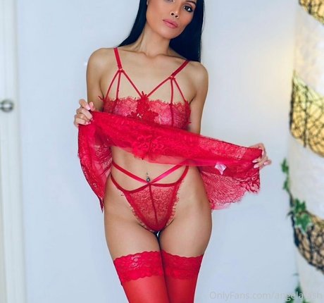 Angela73 pretty actress img