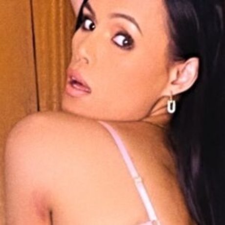 Angela73 model xxx pic