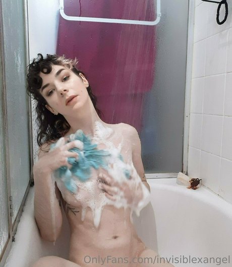 invisiblexangel naked pornstar picture