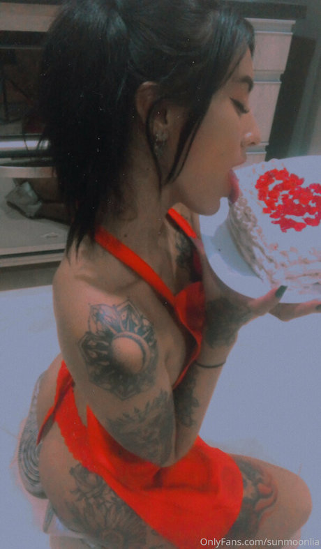 sunmoonlia free actress pics